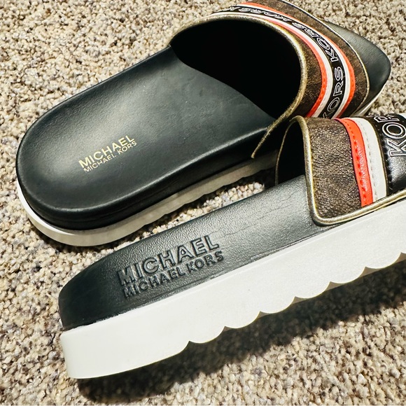 Michael Kors Slippers - Picture 4 of 4